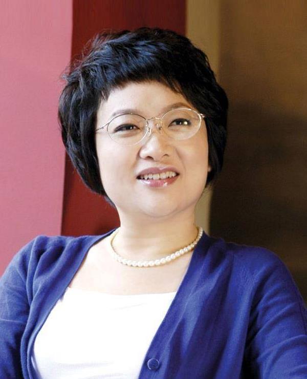 山東省女企業(yè)家商會會長秦文.jpg 山東省女企業(yè)家商會會長秦文.jpg